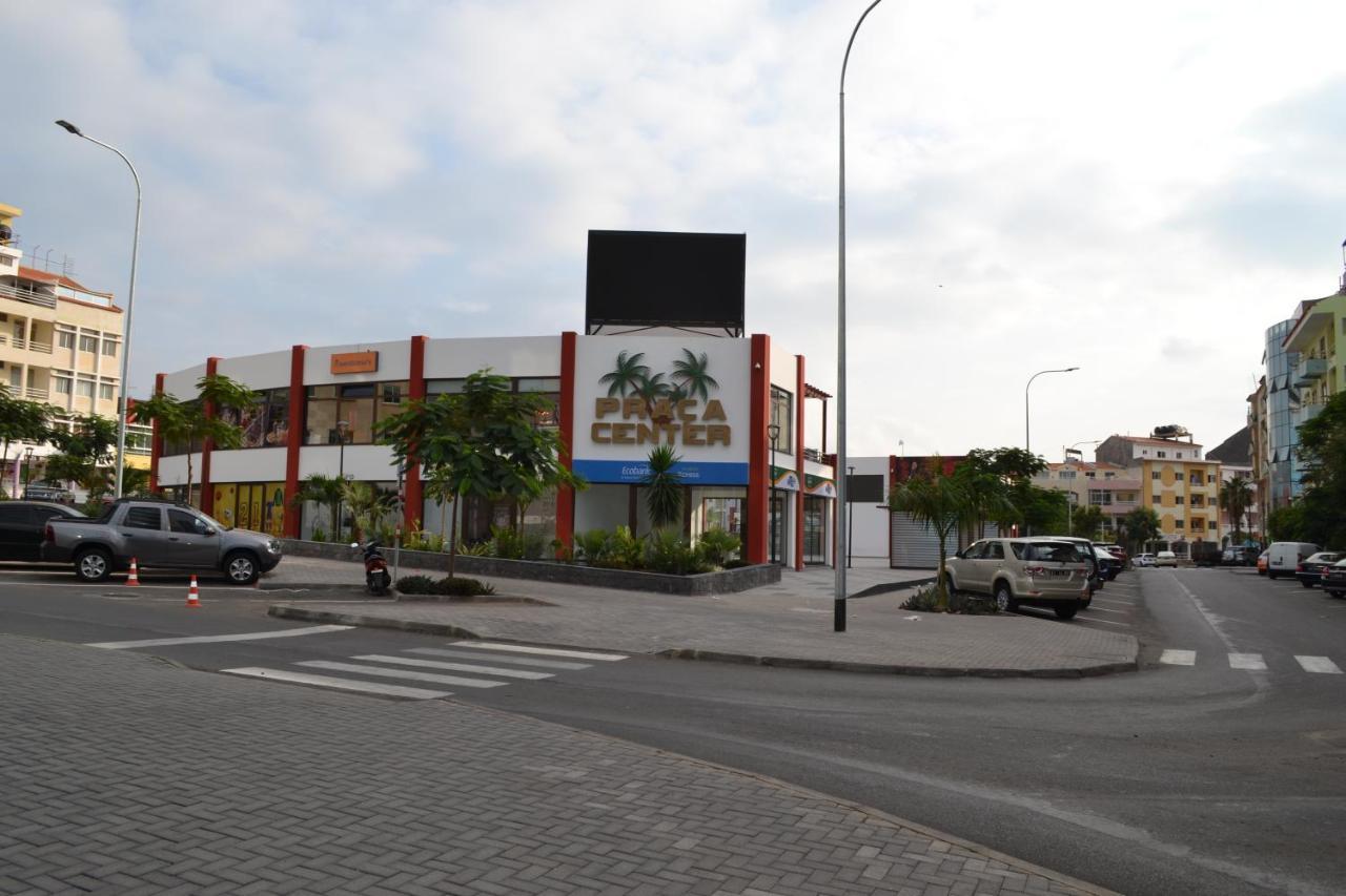 Ap2B Praia Eksteriør bilde